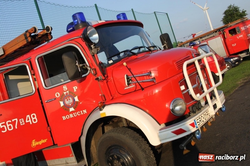 Zdjęcie w galerii na portalu naszraciborz.pl: W Wojnowicach strażacy rozpoczęli trzydniowe świętowanie  wiadomości z regionu