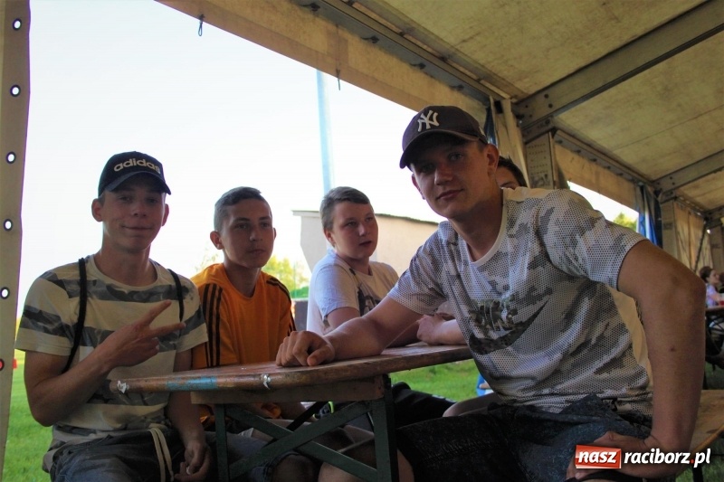 Zdjęcie w galerii na portalu naszraciborz.pl: W Wojnowicach strażacy rozpoczęli trzydniowe świętowanie  wiadomości z regionu