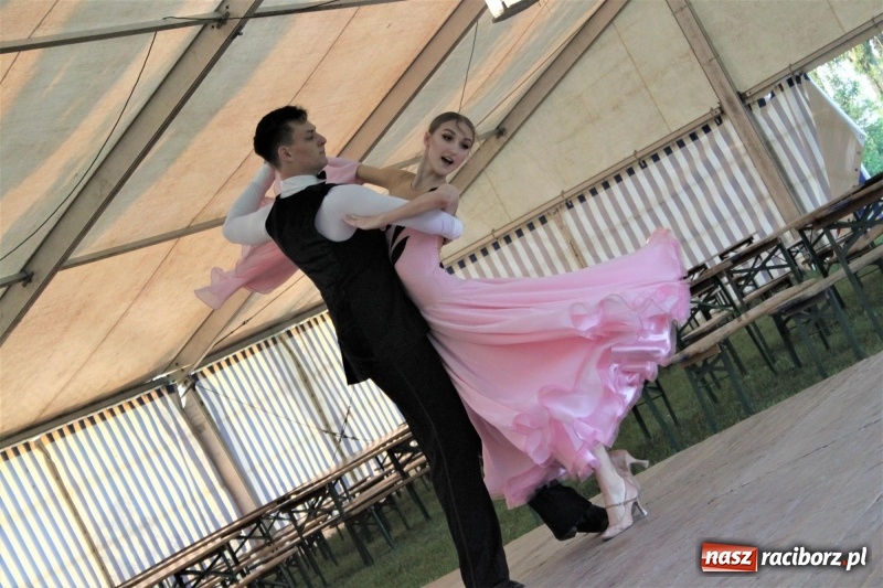 Zdjęcie w galerii na portalu naszraciborz.pl: W Wojnowicach strażacy rozpoczęli trzydniowe świętowanie  wiadomości z regionu