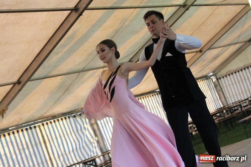 Zdjęcie w galerii na portalu naszraciborz.pl: W Wojnowicach strażacy rozpoczęli trzydniowe świętowanie  wiadomości z regionu