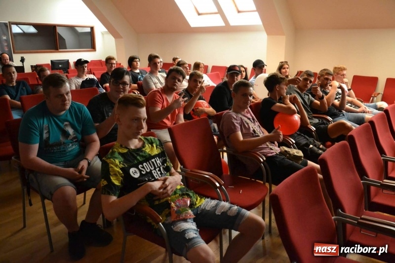 Zdjęcie w galerii na portalu naszraciborz.pl: Na zamku trwa II Raciborski Festiwal Gamingowy [relacja live]  wiadomości z regionu