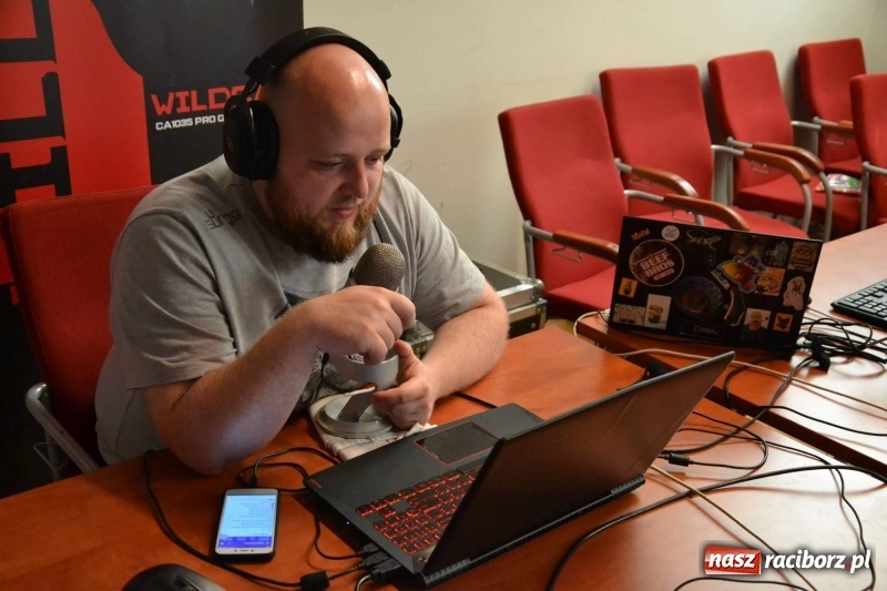 Zdjęcie w galerii na portalu naszraciborz.pl: Na zamku trwa II Raciborski Festiwal Gamingowy [relacja live]  wiadomości z regionu