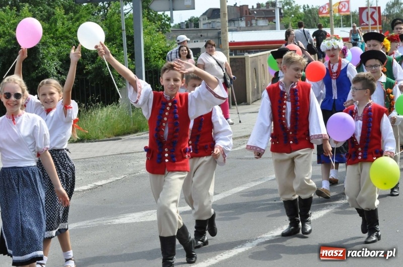 Zdjęcie w galerii na portalu naszraciborz.pl: Racibórz stał się dziś stolicą folkloru  wiadomości z regionu