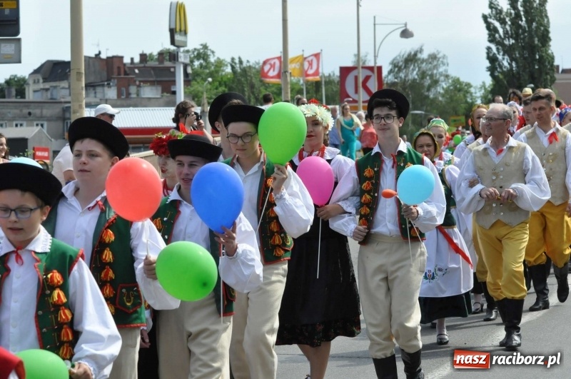 Zdjęcie w galerii na portalu naszraciborz.pl: Racibórz stał się dziś stolicą folkloru  wiadomości z regionu