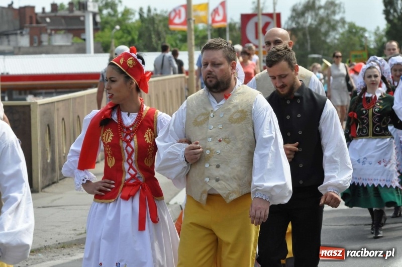 Zdjęcie w galerii na portalu naszraciborz.pl: Racibórz stał się dziś stolicą folkloru  wiadomości z regionu