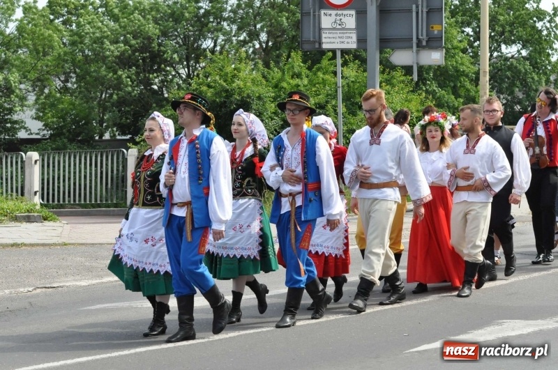 Zdjęcie w galerii na portalu naszraciborz.pl: Racibórz stał się dziś stolicą folkloru  wiadomości z regionu