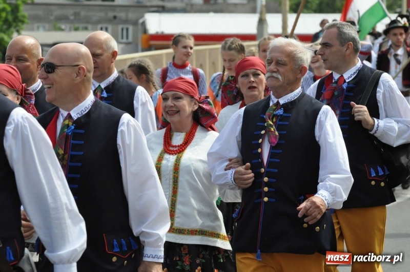 Zdjęcie w galerii na portalu naszraciborz.pl: Racibórz stał się dziś stolicą folkloru  wiadomości z regionu