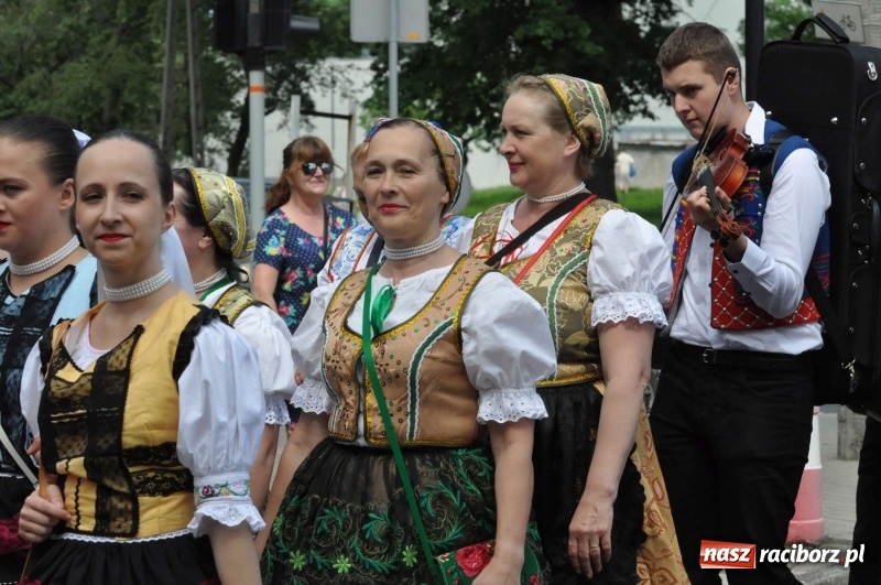 Zdjęcie w galerii na portalu naszraciborz.pl: Racibórz stał się dziś stolicą folkloru  wiadomości z regionu
