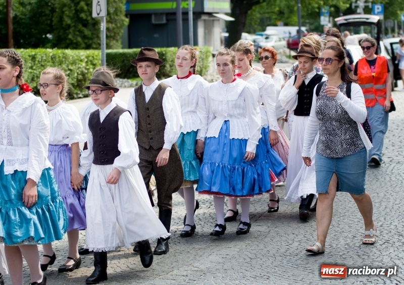 Zdjęcie w galerii na portalu naszraciborz.pl: Racibórz stał się dziś stolicą folkloru  wiadomości z regionu