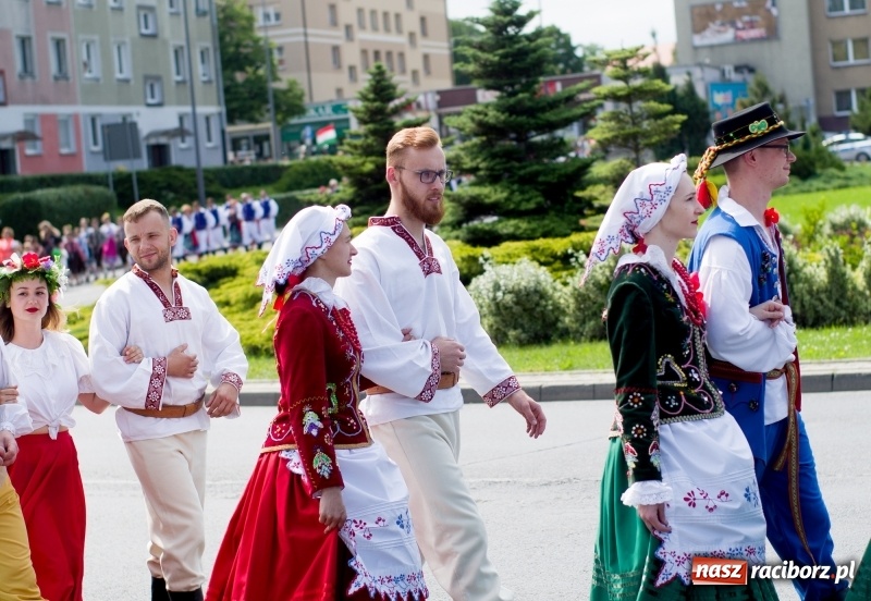 Zdjęcie w galerii na portalu naszraciborz.pl: Racibórz stał się dziś stolicą folkloru  wiadomości z regionu