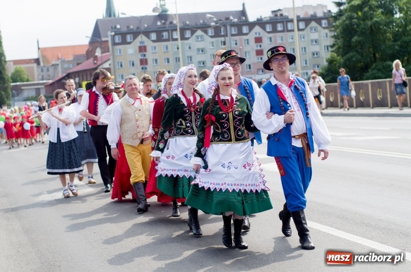 Zdjęcie w galerii na portalu naszraciborz.pl: Racibórz stał się dziś stolicą folkloru  wiadomości z regionu