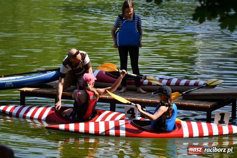 Zdjęcie w galerii na portalu naszraciborz.pl: Zmagania wodniackie na stawie gondolowym  wiadomości z regionu