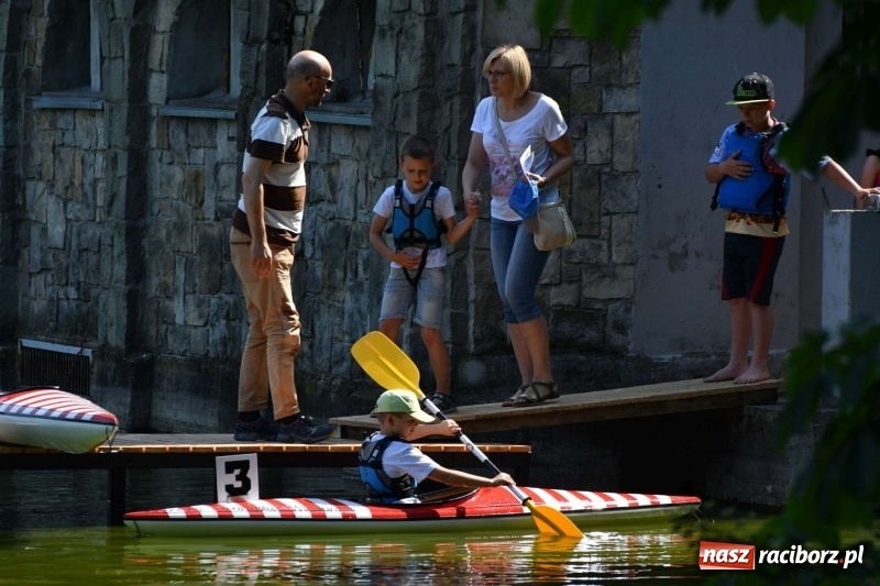 Zdjęcie w galerii na portalu naszraciborz.pl: Zmagania wodniackie na stawie gondolowym  wiadomości z regionu