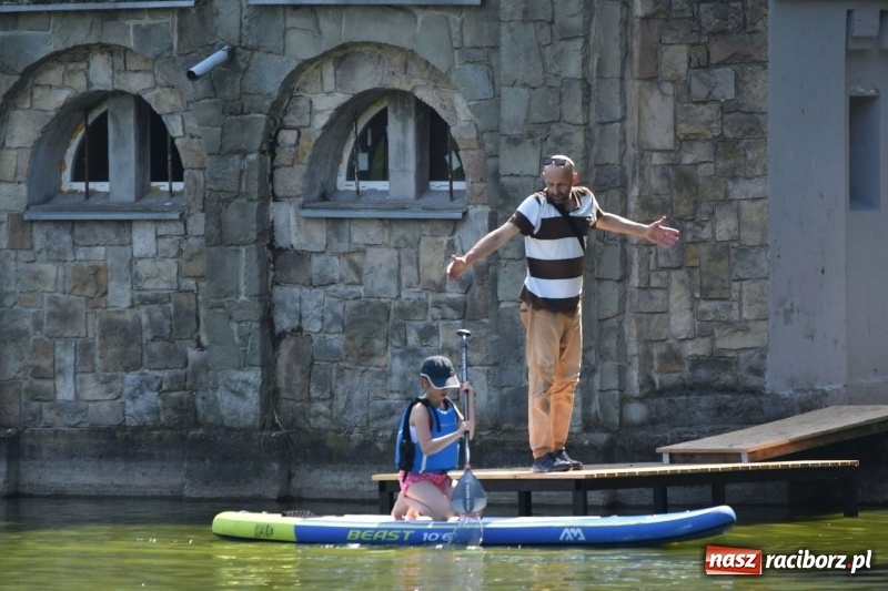 Zdjęcie w galerii na portalu naszraciborz.pl: Zmagania wodniackie na stawie gondolowym  wiadomości z regionu