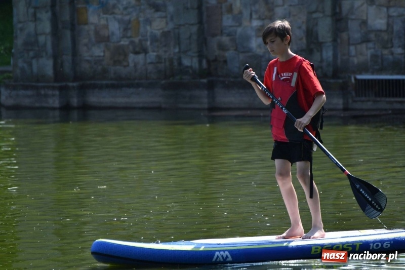 Zdjęcie w galerii na portalu naszraciborz.pl: Zmagania wodniackie na stawie gondolowym  wiadomości z regionu