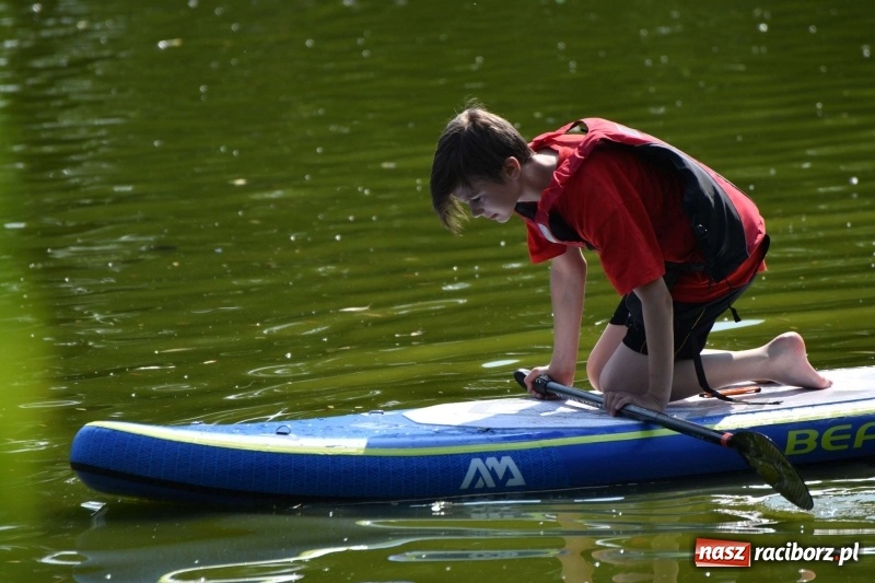 Zdjęcie w galerii na portalu naszraciborz.pl: Zmagania wodniackie na stawie gondolowym  wiadomości z regionu