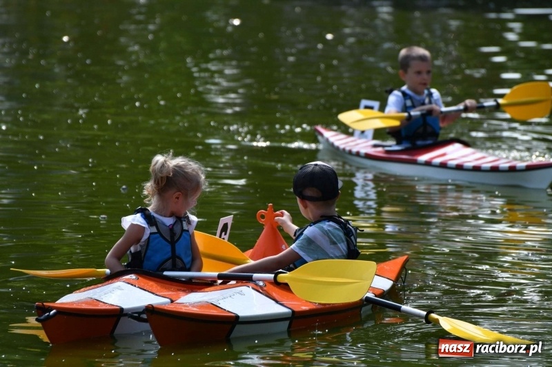 Zdjęcie w galerii na portalu naszraciborz.pl: Zmagania wodniackie na stawie gondolowym  wiadomości z regionu