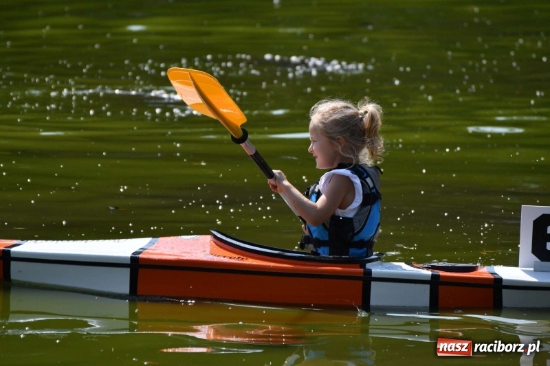 Zdjęcie w galerii na portalu naszraciborz.pl: Zmagania wodniackie na stawie gondolowym  wiadomości z regionu