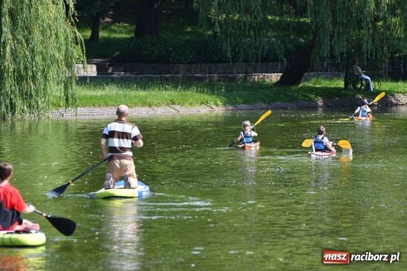 Zdjęcie w galerii na portalu naszraciborz.pl: Zmagania wodniackie na stawie gondolowym  wiadomości z regionu