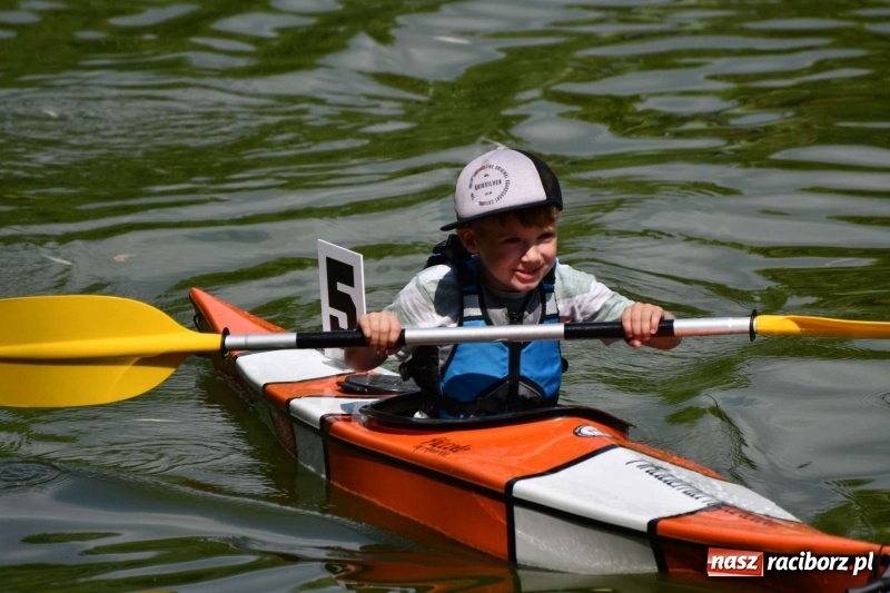 Zdjęcie w galerii na portalu naszraciborz.pl: Zmagania wodniackie na stawie gondolowym  wiadomości z regionu