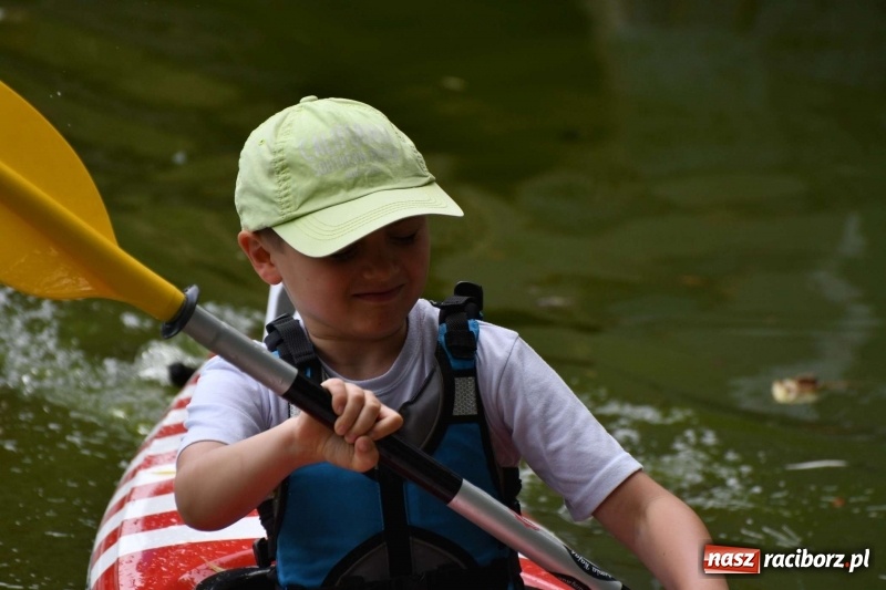 Zdjęcie w galerii na portalu naszraciborz.pl: Zmagania wodniackie na stawie gondolowym  wiadomości z regionu