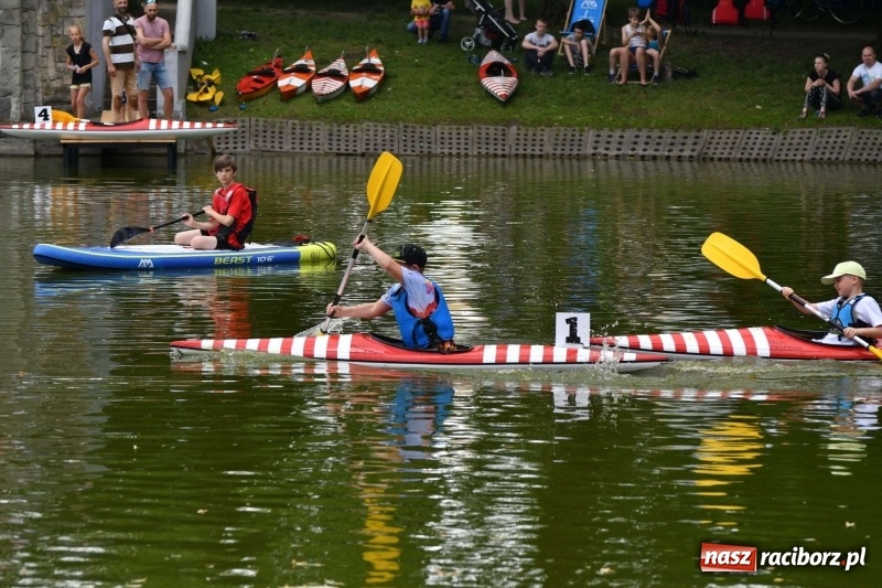 Zdjęcie w galerii na portalu naszraciborz.pl: Zmagania wodniackie na stawie gondolowym  wiadomości z regionu
