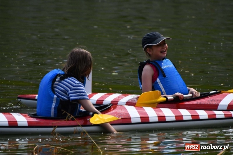 Zdjęcie w galerii na portalu naszraciborz.pl: Zmagania wodniackie na stawie gondolowym  wiadomości z regionu