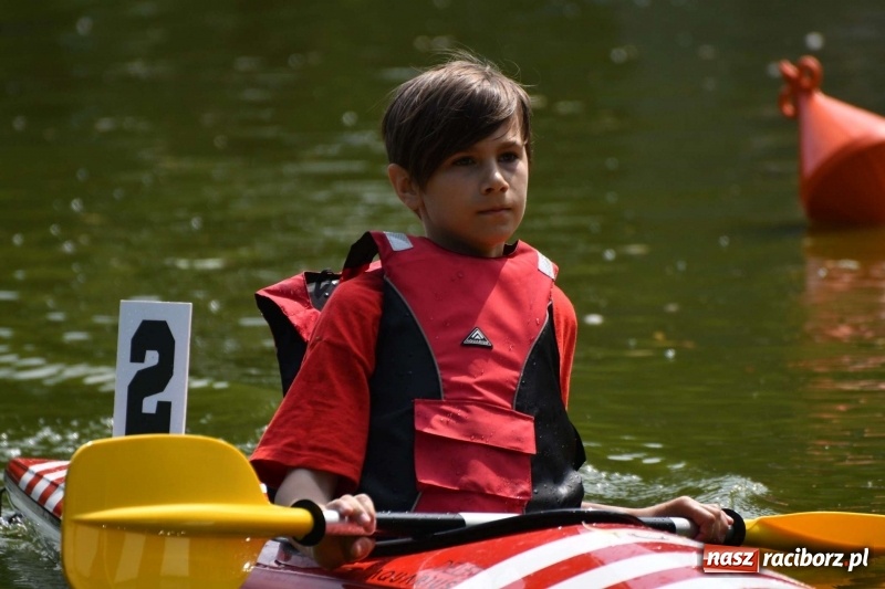 Zdjęcie w galerii na portalu naszraciborz.pl: Zmagania wodniackie na stawie gondolowym  wiadomości z regionu