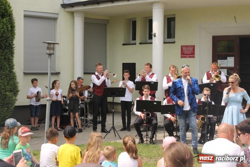 Zdjęcie w galerii na portalu naszraciborz.pl: Mieszkańcy Płoni i Obory bawili się na festynie rodzinnym  wiadomości z regionu