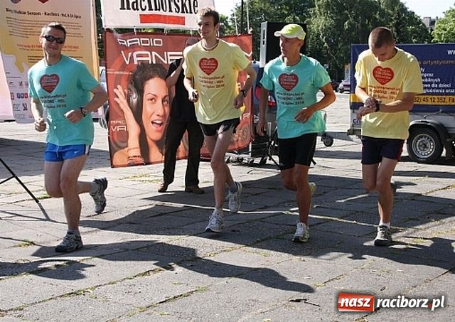 Zdjęcie w galerii na portalu naszraciborz.pl: Pobiegli z wielkim sercem wiadomości z regionu