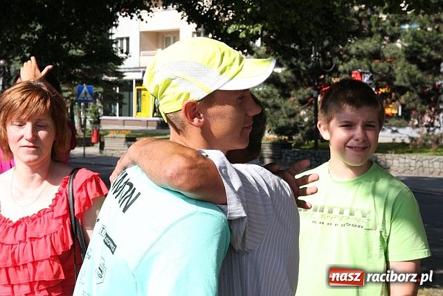 Zdjęcie w galerii na portalu naszraciborz.pl: Pobiegli z wielkim sercem wiadomości z regionu
