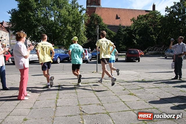 Zdjęcie w galerii na portalu naszraciborz.pl: Pobiegli z wielkim sercem wiadomości z regionu
