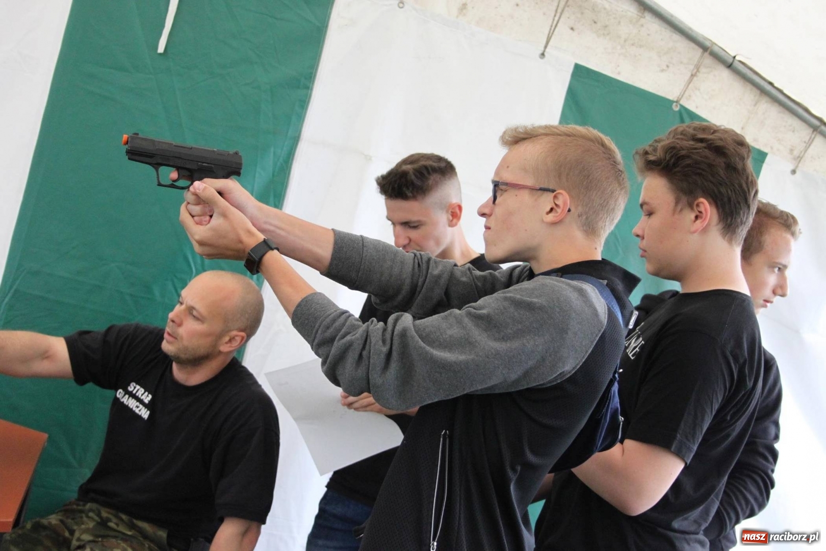 Zdjęcie w galerii na portalu naszraciborz.pl: Niezłomny strażak - rywalizacja w Wojnowicach [FOTO i WIDEO] wiadomości z regionu