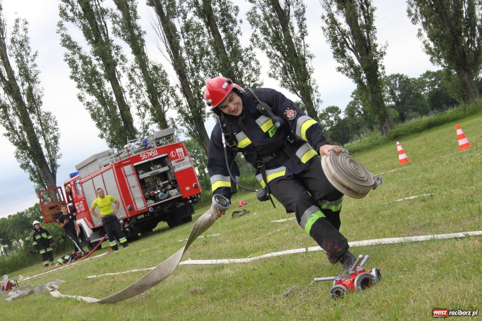 Zdjęcie w galerii na portalu naszraciborz.pl: Niezłomny strażak - rywalizacja w Wojnowicach [FOTO i WIDEO] wiadomości z regionu