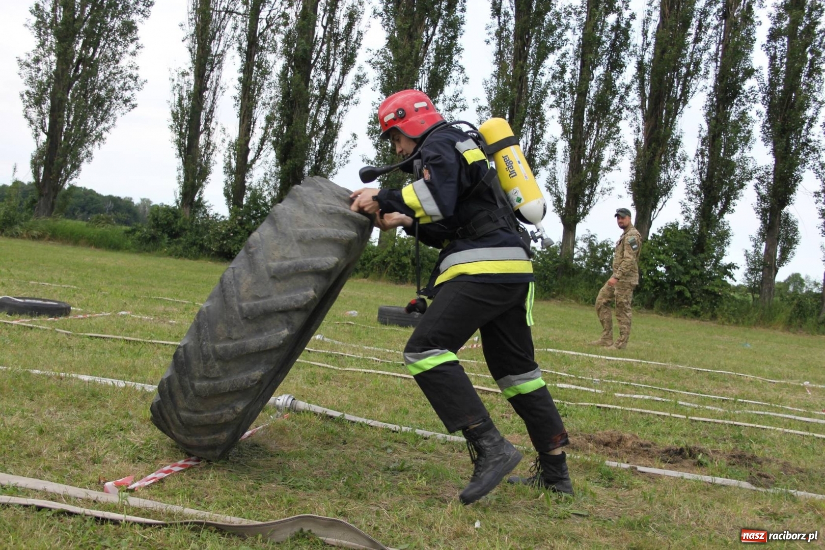 Zdjęcie w galerii na portalu naszraciborz.pl: Niezłomny strażak - rywalizacja w Wojnowicach [FOTO i WIDEO] wiadomości z regionu