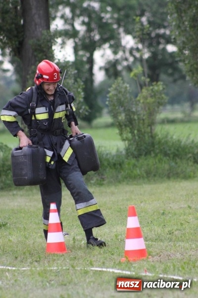 Zdjęcie w galerii na portalu naszraciborz.pl: Niezłomny strażak - rywalizacja w Wojnowicach [FOTO i WIDEO] wiadomości z regionu