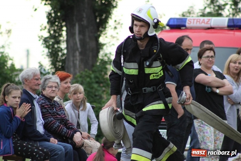 Zdjęcie w galerii na portalu naszraciborz.pl: Niezłomny strażak - rywalizacja w Wojnowicach [FOTO i WIDEO] wiadomości z regionu