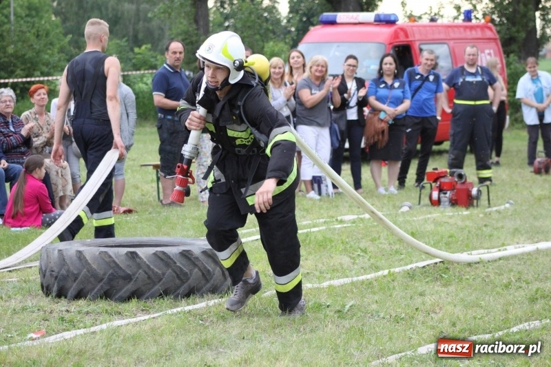Zdjęcie w galerii na portalu naszraciborz.pl: Niezłomny strażak - rywalizacja w Wojnowicach [FOTO i WIDEO] wiadomości z regionu