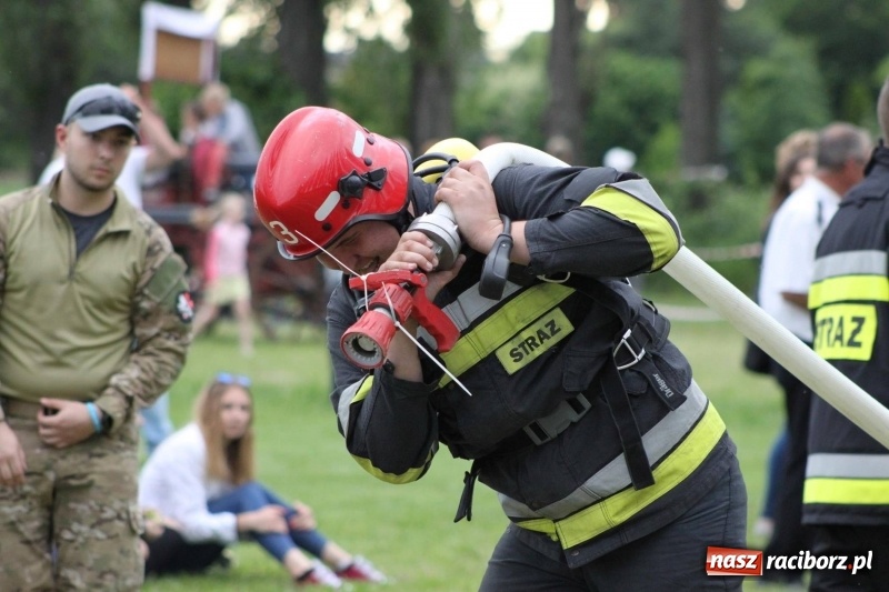 Zdjęcie w galerii na portalu naszraciborz.pl: Niezłomny strażak - rywalizacja w Wojnowicach [FOTO i WIDEO] wiadomości z regionu