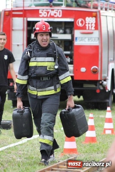Zdjęcie w galerii na portalu naszraciborz.pl: Niezłomny strażak - rywalizacja w Wojnowicach [FOTO i WIDEO] wiadomości z regionu