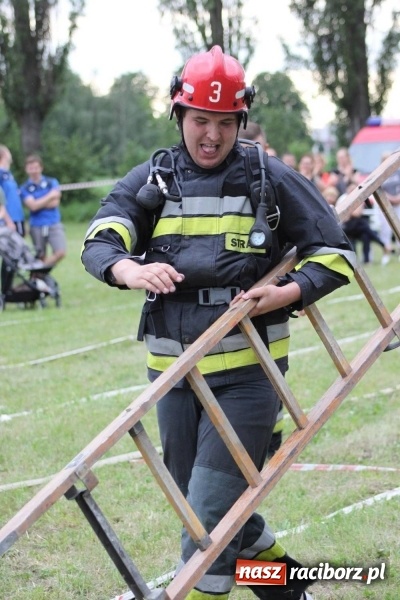 Zdjęcie w galerii na portalu naszraciborz.pl: Niezłomny strażak - rywalizacja w Wojnowicach [FOTO i WIDEO] wiadomości z regionu