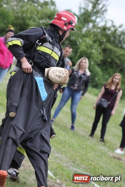 Zdjęcie w galerii na portalu naszraciborz.pl: Niezłomny strażak - rywalizacja w Wojnowicach [FOTO i WIDEO] wiadomości z regionu