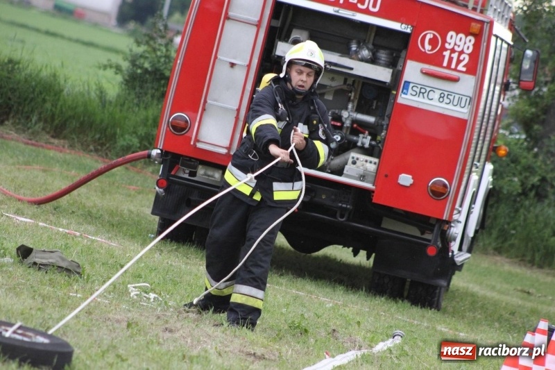 Zdjęcie w galerii na portalu naszraciborz.pl: Niezłomny strażak - rywalizacja w Wojnowicach [FOTO i WIDEO] wiadomości z regionu
