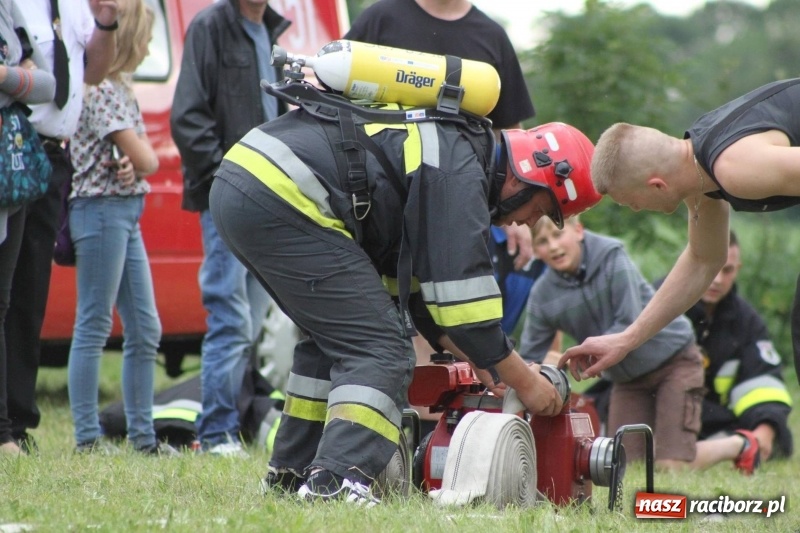Zdjęcie w galerii na portalu naszraciborz.pl: Niezłomny strażak - rywalizacja w Wojnowicach [FOTO i WIDEO] wiadomości z regionu