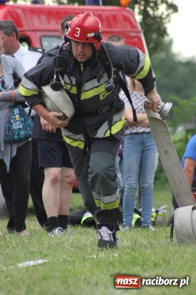 Zdjęcie w galerii na portalu naszraciborz.pl: Niezłomny strażak - rywalizacja w Wojnowicach [FOTO i WIDEO] wiadomości z regionu