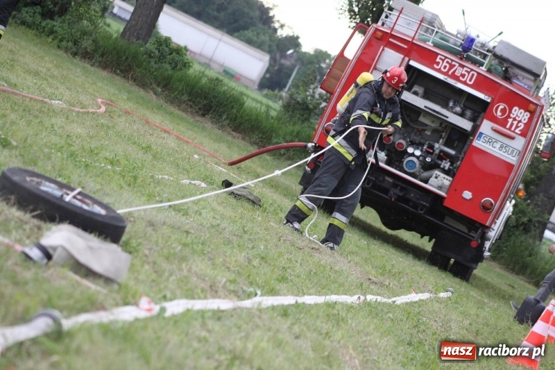 Zdjęcie w galerii na portalu naszraciborz.pl: Niezłomny strażak - rywalizacja w Wojnowicach [FOTO i WIDEO] wiadomości z regionu