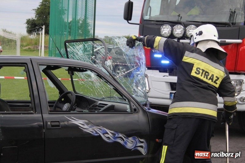 Zdjęcie w galerii na portalu naszraciborz.pl: Niezłomny strażak - rywalizacja w Wojnowicach [FOTO i WIDEO] wiadomości z regionu