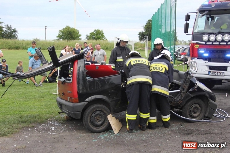 Zdjęcie w galerii na portalu naszraciborz.pl: Niezłomny strażak - rywalizacja w Wojnowicach [FOTO i WIDEO] wiadomości z regionu