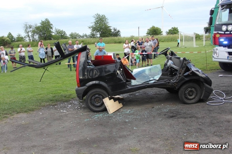 Zdjęcie w galerii na portalu naszraciborz.pl: Niezłomny strażak - rywalizacja w Wojnowicach [FOTO i WIDEO] wiadomości z regionu