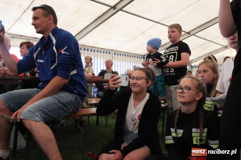 Zdjęcie w galerii na portalu naszraciborz.pl: Niezłomny strażak - rywalizacja w Wojnowicach [FOTO i WIDEO] wiadomości z regionu